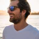 Handsome, tall and tanned guy wants to meet shy woman in Iowa City